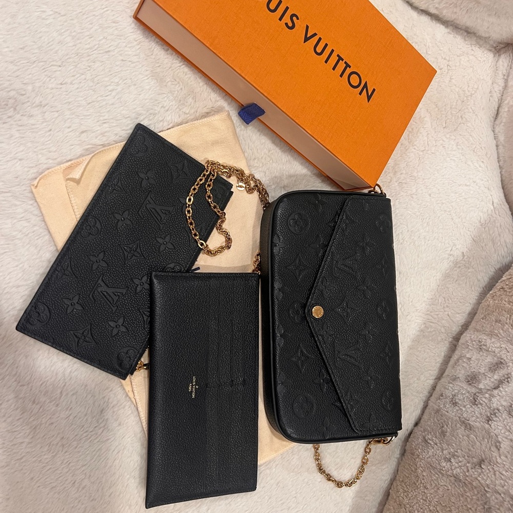 Preloved Louis Vuitton Black Monogram pochette w/Gold Chain